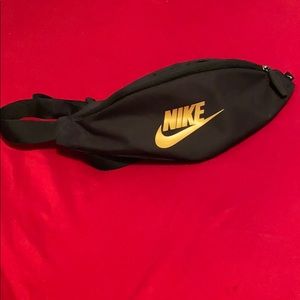 Nike fanny pack